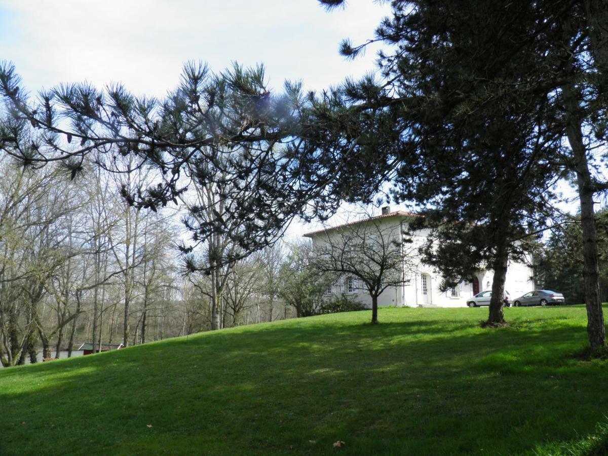 L'Escalere Bed & Breakfast Arnaud-Guilhem Luaran gambar